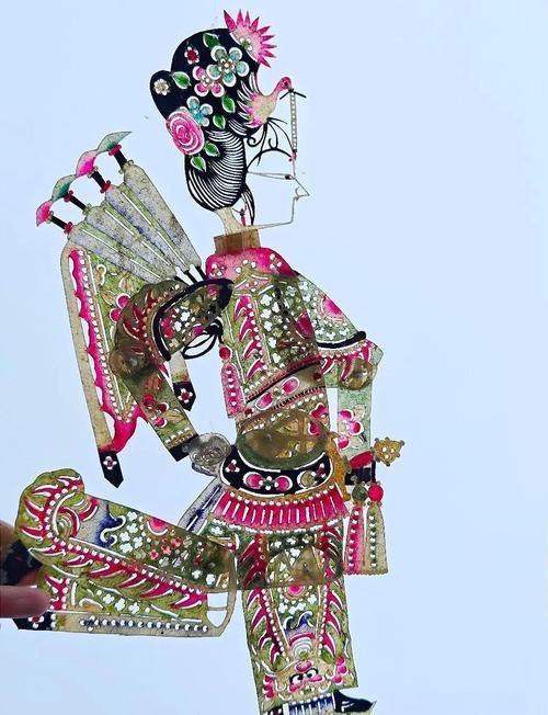 有沒有更多生龍主題的藝術品推薦，生龍主題藝術作品《龍騰盛世》**《龍騰盛世》