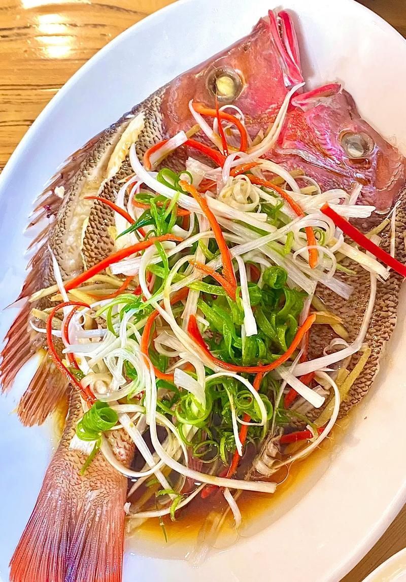 清蒸紅色魚有哪些技巧，清蒸紅色魚制作全流程