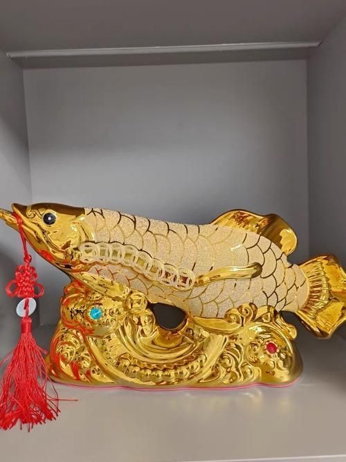 如何選擇適合的聚財龍魚擺件