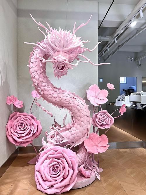 能否提供更多生龍主題的藝術(shù)品，“生龍”主題的藝術(shù)作品欣賞
