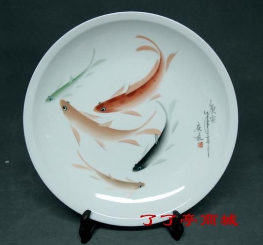 魚擺件材質(zhì)有哪些選擇，500萬黃加綠魚擺件竟然沒法還價你們覺得有多少 魚擺件材質(zhì)有哪些選擇，500萬黃加綠魚擺件竟然沒法還價你們覺得有多少 龍魚百科 第5張