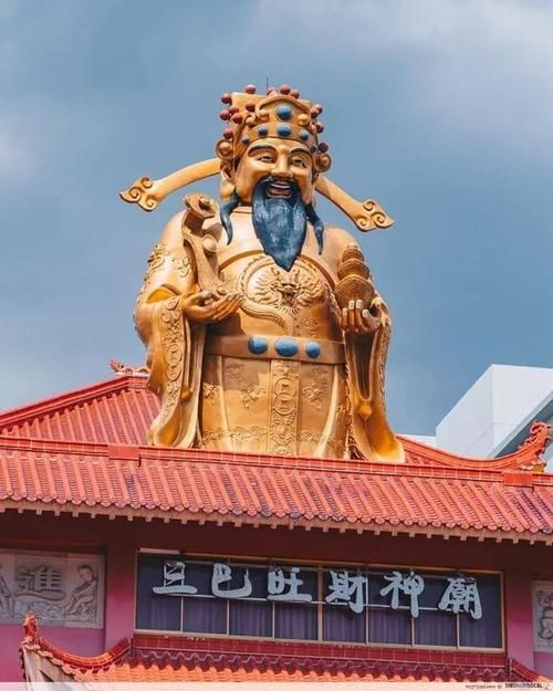 三巴旺有哪些歷史遺跡，七彩龍魚和銀龍魚是一樣的嗎？ 三巴旺有哪些歷史遺跡，七彩龍魚和銀龍魚是一樣的嗎？ 龍魚百科 第5張