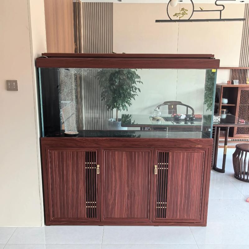 祥龍魚(yú)場(chǎng)有哪些龍魚(yú)缸款式？