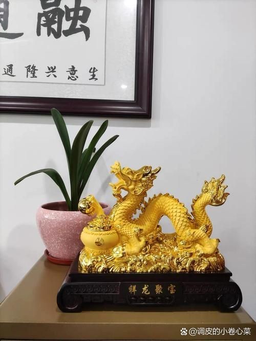 龍擺件尺寸如何選擇，中國龍極限擺盤分享龍擺件尺寸的選擇是一個需要綜合考慮多個因素的過程