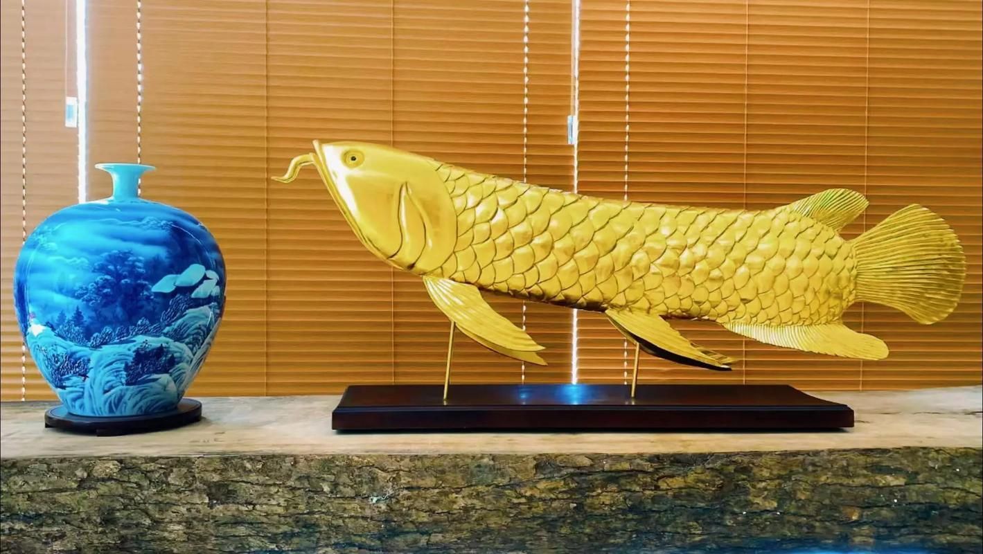 如何辨別龍魚木雕的真偽，如何辨別龍魚木雕的真偽思考完成 如何辨別龍魚木雕的真偽，如何辨別龍魚木雕的真偽思考完成 龍魚百科 第4張