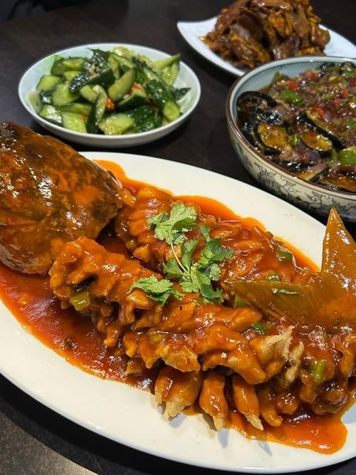 福滿鉆魚，“福滿鉆魚”并非一個標準化的中式菜肴