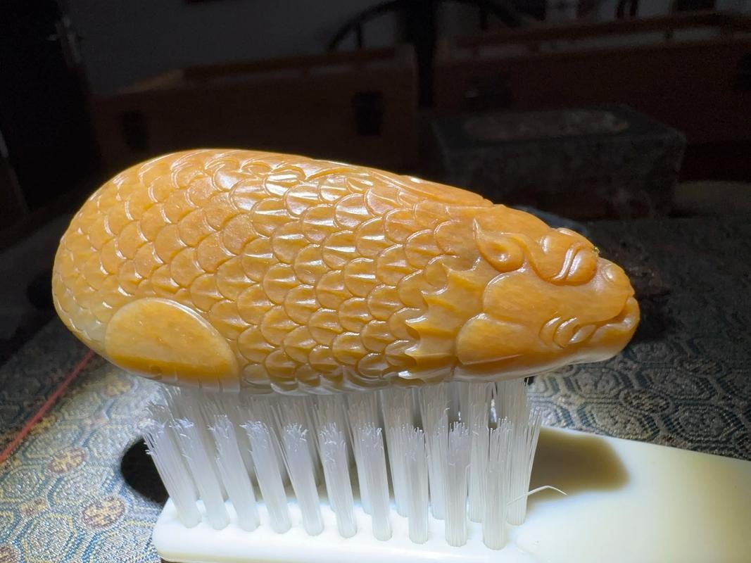 推薦幾款經典的龍魚玉雕作品，中國傳統玉器藝術中的龍魚玉雕作品推薦，兼具藝術價值與文化內涵