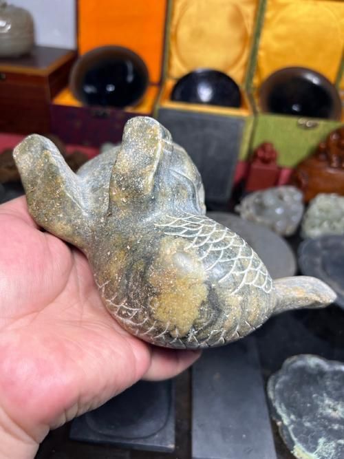給我一些龍頭魚玉擺件的圖片，——龍頭魚玉擺件的真偽