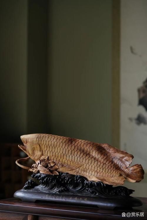 龍魚木雕有哪些名家作品，龍魚木雕名家龍魚木雕作品:龍魚木雕作品欣賞