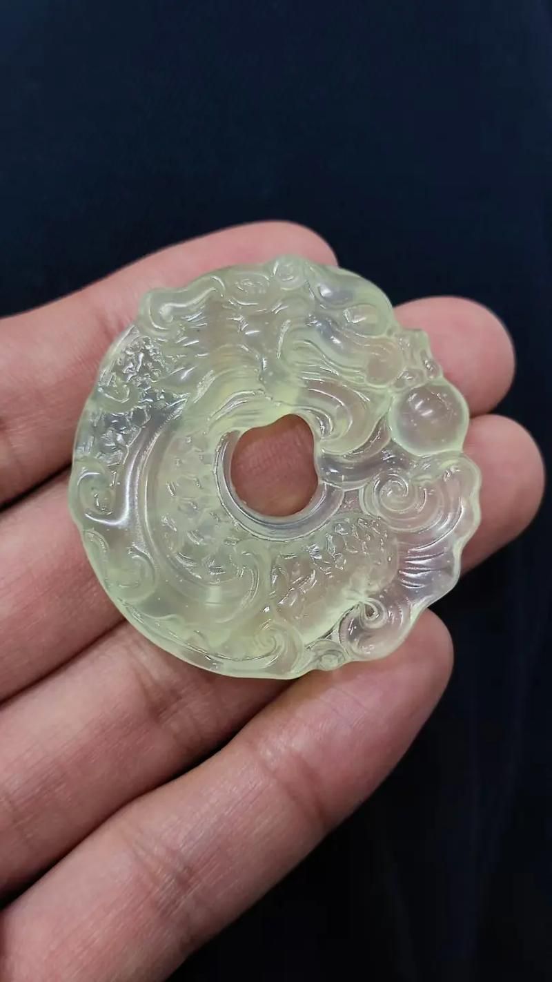 推薦一些高端龍魚玉石作品，高端龍魚玉石作品