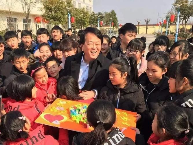 介紹一下益海嘉里金龍魚的創始人郭孔豐