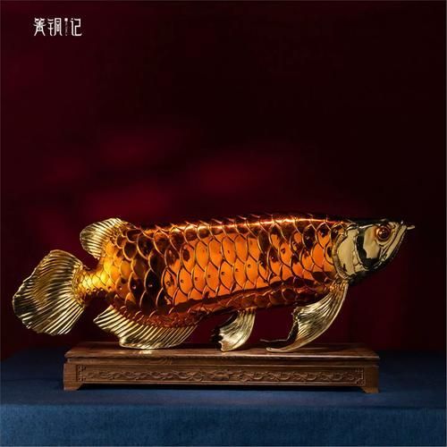 有哪些材質的金龍魚擺件