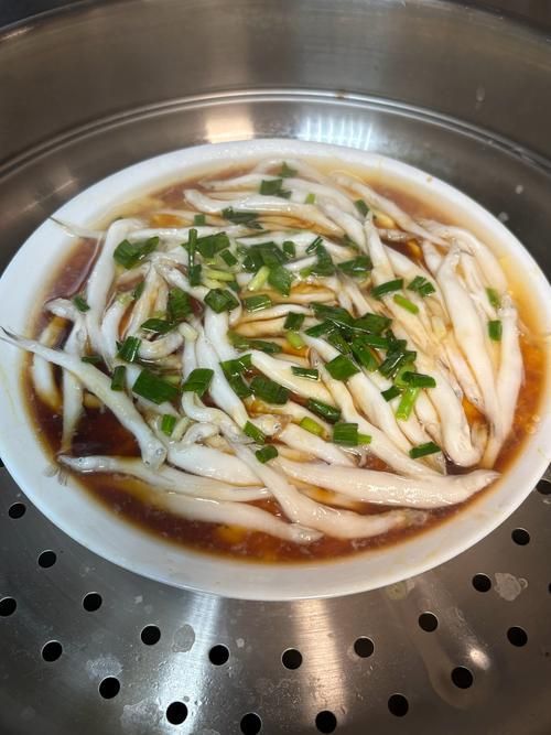 清蒸銀魚有哪些變種做法，清蒸銀魚是一道傳統的中式菜肴