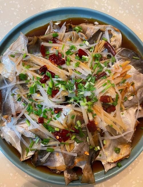 清蒸銀魚有哪些變種做法，清蒸銀魚是一道傳統的中式菜肴