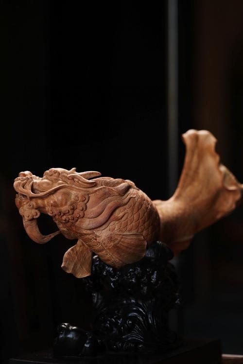能提供幾張獨山龍魚雕刻的圖片嗎，可以提供幾張獨山龍魚雕刻的圖片嗎？ 能提供幾張獨山龍魚雕刻的圖片嗎，可以提供幾張獨山龍魚雕刻的圖片嗎？ 龍魚百科 第7張