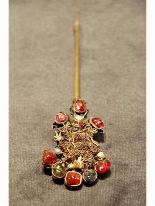 紅龍與金龍在神話中的角色，神話中的紅龍與金龍在神話中的角色分析