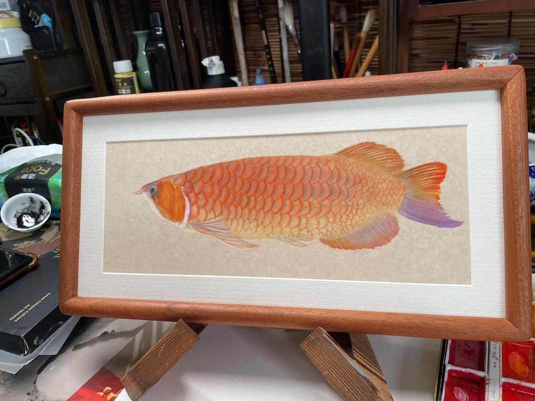有沒有更多風格的金龍魚手繪作品？，探索金龍魚的多樣性