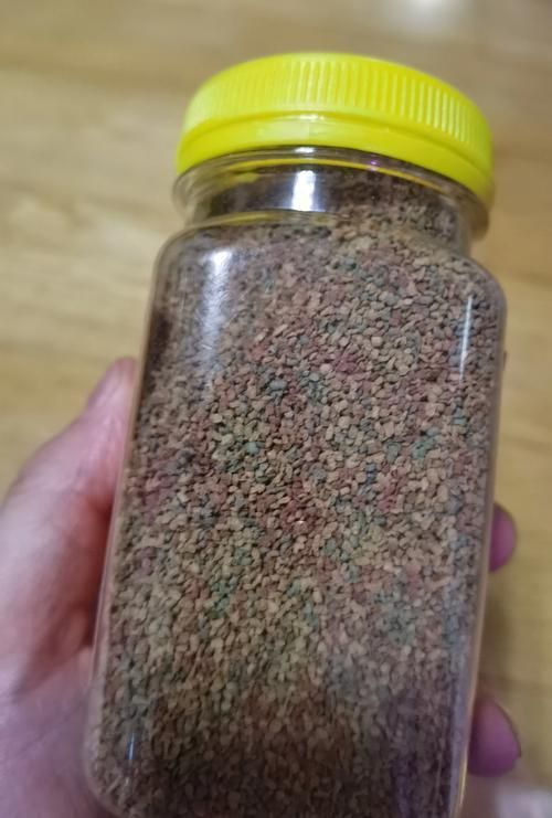 如何判斷觀賞魚飼料的質量,如何判斷觀賞魚飼料的質量, 龍魚百科 第5張 如何判斷觀賞魚飼料的質量,如何判斷觀賞魚飼料的質量, 如何判斷觀賞魚飼料的質量,如何判斷觀賞魚飼料的質量, 龍魚百科 第5張