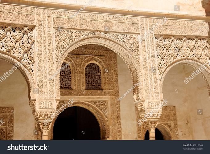 能否提供更詳細的巨骨舌魚介紹