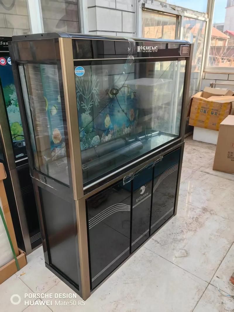能提供更多森森魚缸的圖片嗎？，森森魚缸的設計與功能