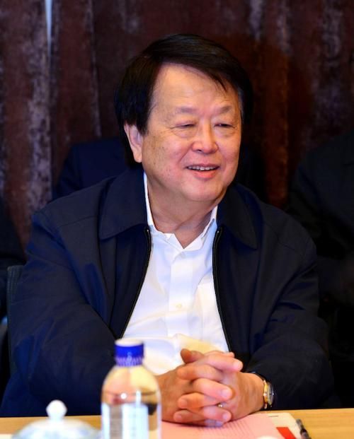 郭孔豐的個(gè)人背景是什么，郭孔豐的個(gè)人背景是什么，他的個(gè)人背景是什么，