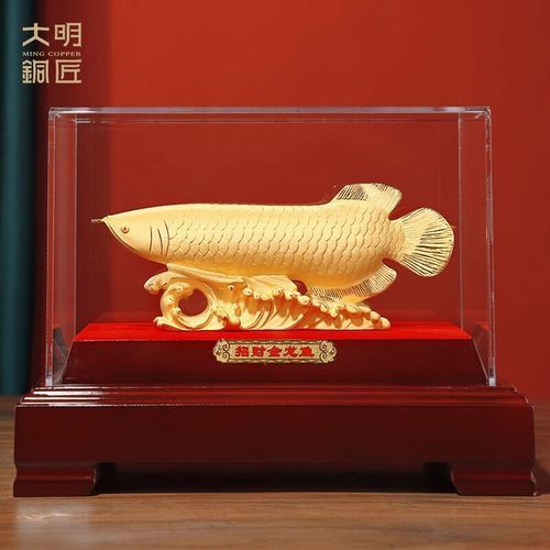 給我推薦幾款龍魚擺件，幾款受歡迎的龍魚擺件推薦，美化空間還能帶來好運和正能量