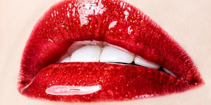 紅龍配色心理學，“紅龍配色心理學配色心理學：浸感與權威配色心理學