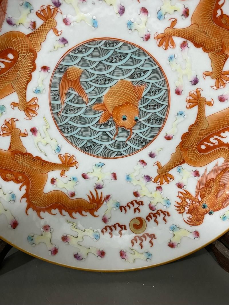 給我一些魚化龍紋飾的瓷器圖片，魚化龍紋飾瓷器圖片