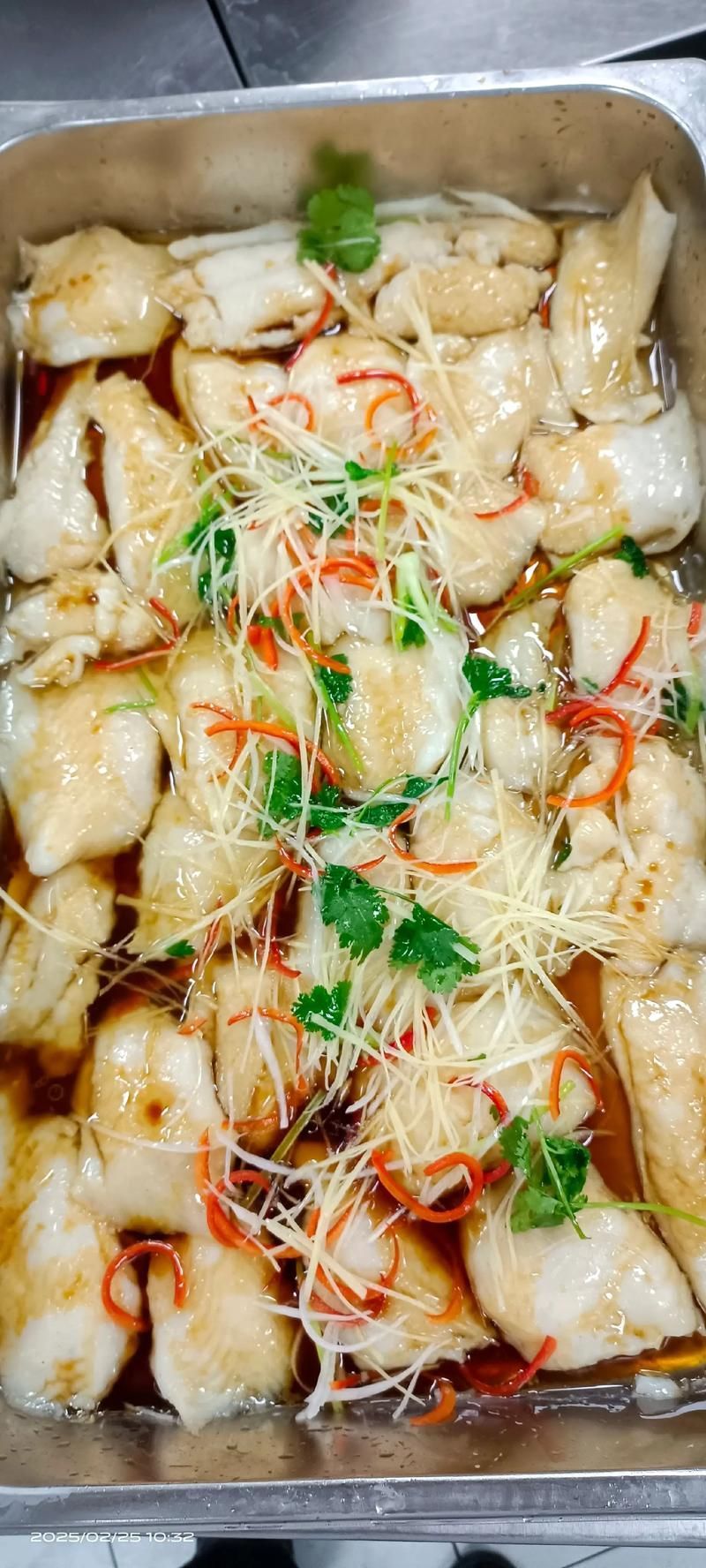 龍魚生牛肉有哪些功效，龍魚生牛肉是一種傳統(tǒng)的滋補食材