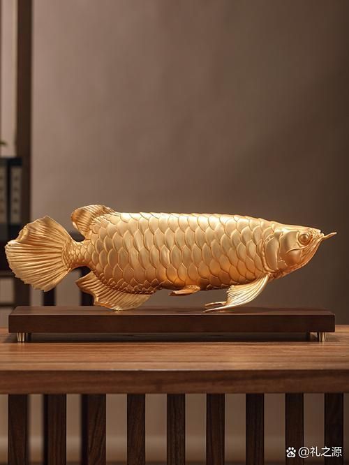 如何挑選合適的龍魚擺件，如何挑選一款合適的龍魚擺件