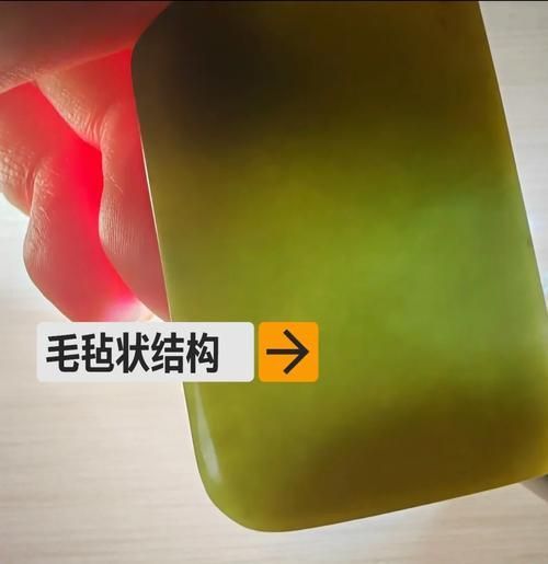 如何區(qū)分和田玉、翡翠和瑪瑙，如何區(qū)分和田玉、翡翠和瑪瑙,和田玉、翡翠與瑪瑙