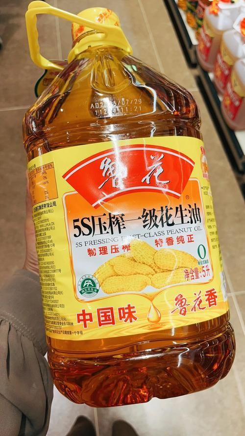 魯花油好還是金龍魚好，魯花油和金龍魚哪個更健康？