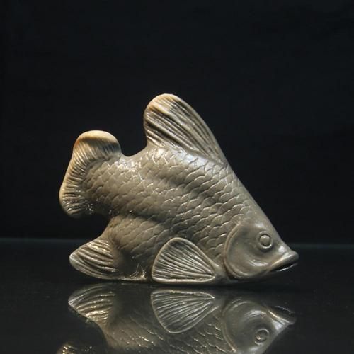 推薦幾款適合單數擺放的魚擺件，單數擺放風水擺件