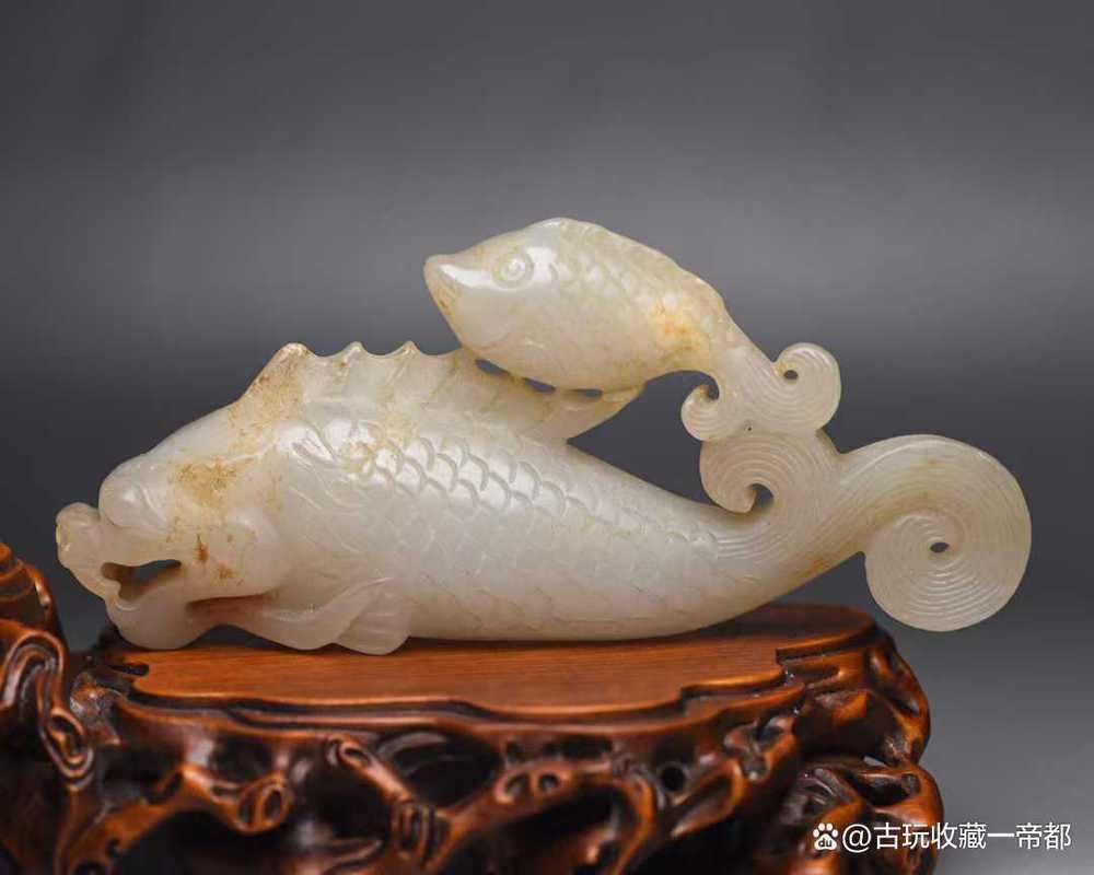 龍頭魚玉擺件有哪些款式，龍頭魚玉擺件是中國傳統玉器中的一種造型和寓意深受人們喜愛