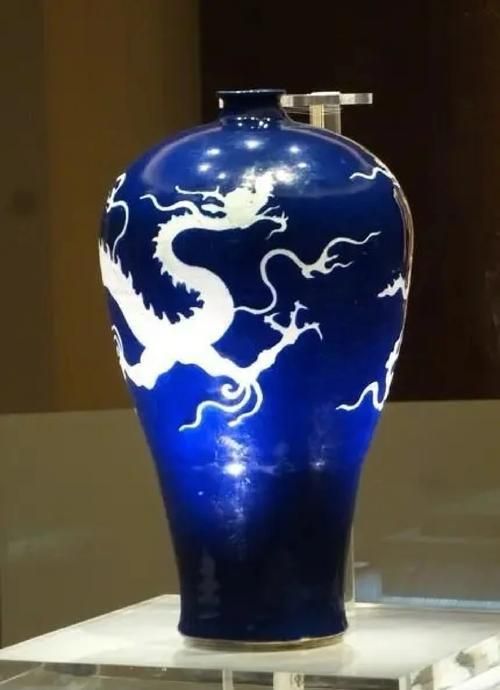 藍(lán)底和古典哪個(gè)更稀有