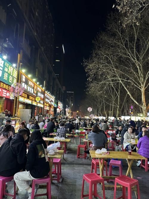 紅龍旗美食街小吃攻略