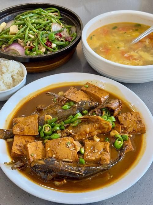 雄縣龍魚有哪些特色調料，河北雄縣龍魚的特色調料配方屬于傳統美味可口的雄縣龍魚