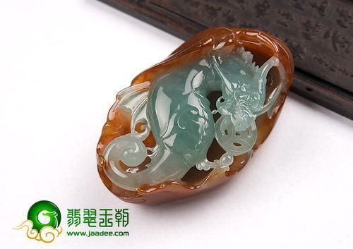 推薦幾款知名的龍頭魚玉擺件，“龍頭魚玉擺件”