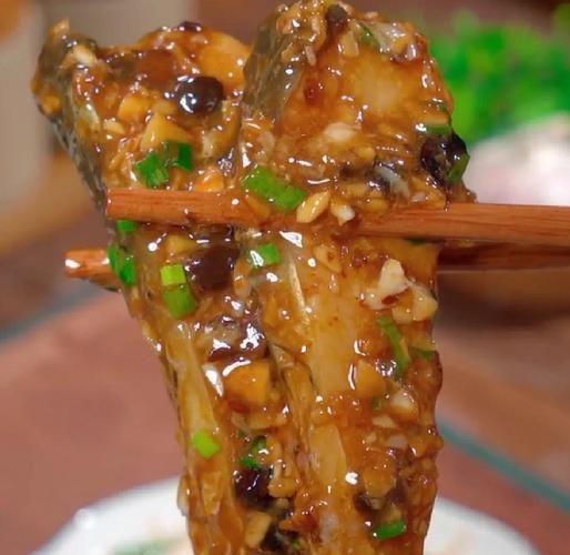 順德龍魚骨腩有哪些經典做法？，順德龍魚骨腩是一道經典的廣東菜，用戶要求詳解1000字