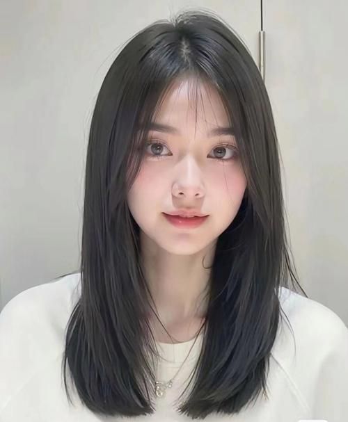 推薦一些適合12-15歲女生的發(fā)型，12-15歲女生發(fā)型推薦