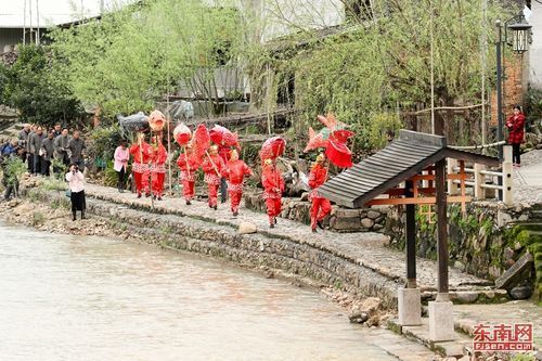 武夷山龍魚表演的傳承人有哪些？，武夷山龍魚戲傳承人有哪些？