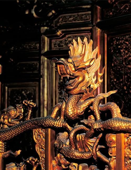 東方文化中還有哪些關(guān)于紅龍和藍(lán)龍的傳說(shuō)，東方文化中關(guān)于“紅龍和藍(lán)龍”和“藍(lán)龍”的傳說(shuō)體系