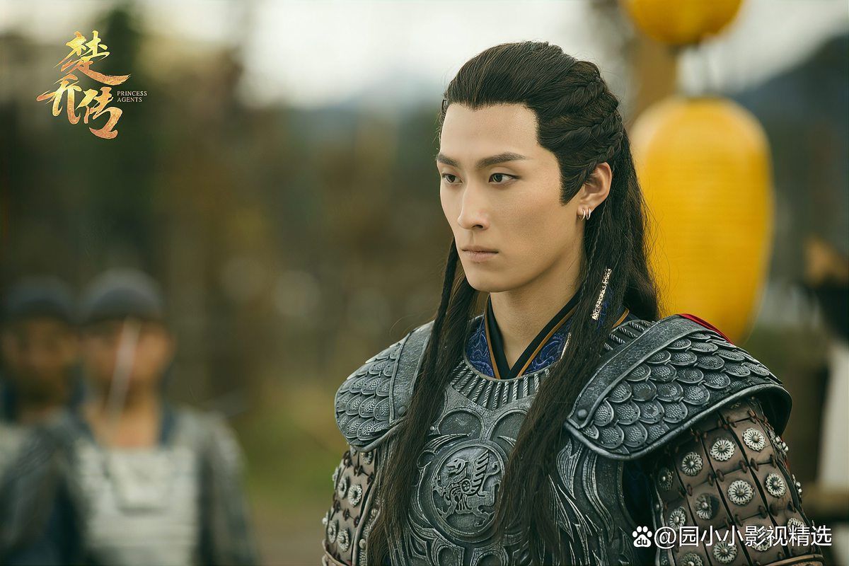 龍魚CP有哪些衍生作品？，《斗羅大陸》龍魚cp的衍生作品要求1000字和配圖
