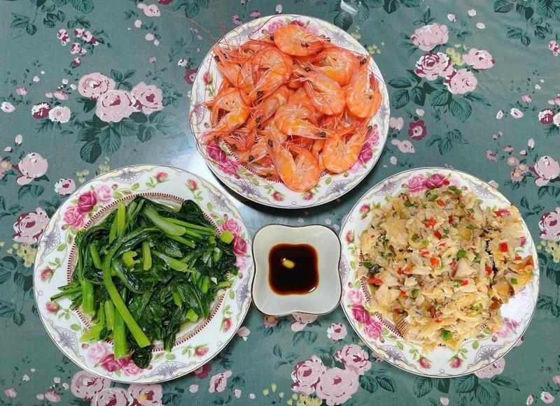 給我推薦一些紅斑病治療期間的食物，小鄧健康talk，系統(tǒng)性紅斑狼瘡患者的飲食指南