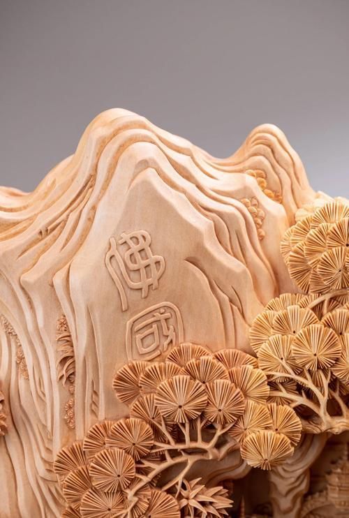 有哪些著名的木雕金魚大師，東陽木雕藝術大師張其仕《金玉滿堂》