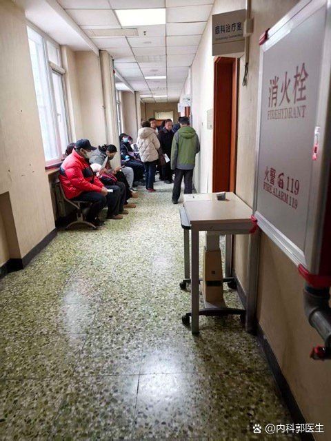 甲硝唑聯合用藥有哪些常見副作用，甲硝唑聯合用藥有哪些常見副作用甲硝唑聯合用藥的副作用
