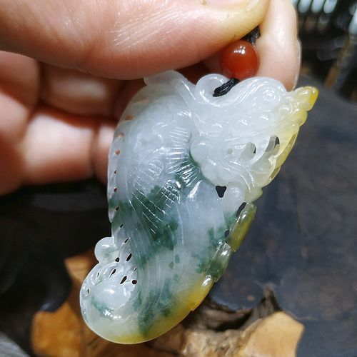 龍頭魚吊墜的價格范圍是多少，龍頭魚吊墜的價格是多少，龍頭魚吊墜的收藏價值如何