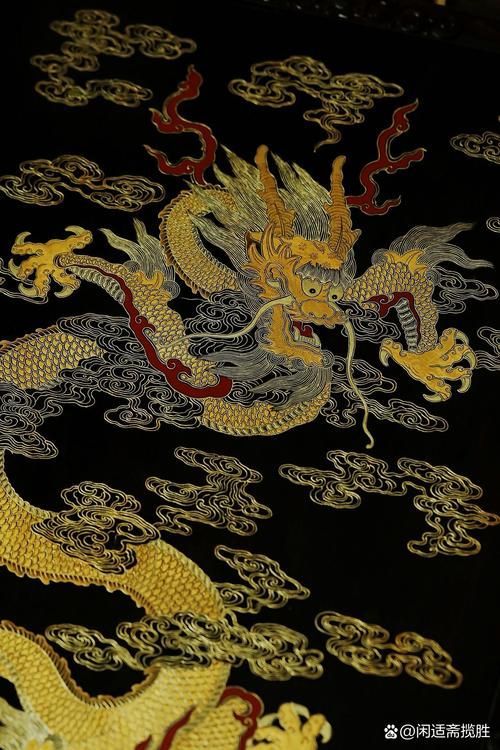 能給出更多古典金龍和過背金龍的圖片嗎，古典金龍和過背金龍的區別
