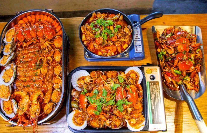 恩施土家族苗族自治州龍魚店，恩施土家族苗族自治州內(nèi)存在多家以“龍魚”命名的特色商戶