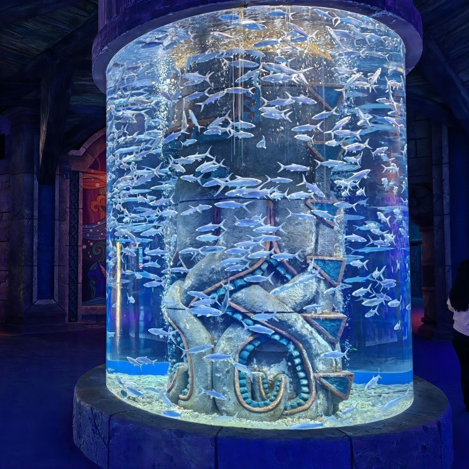 三亞魚缸定做，三亞大型亞克力魚缸定做